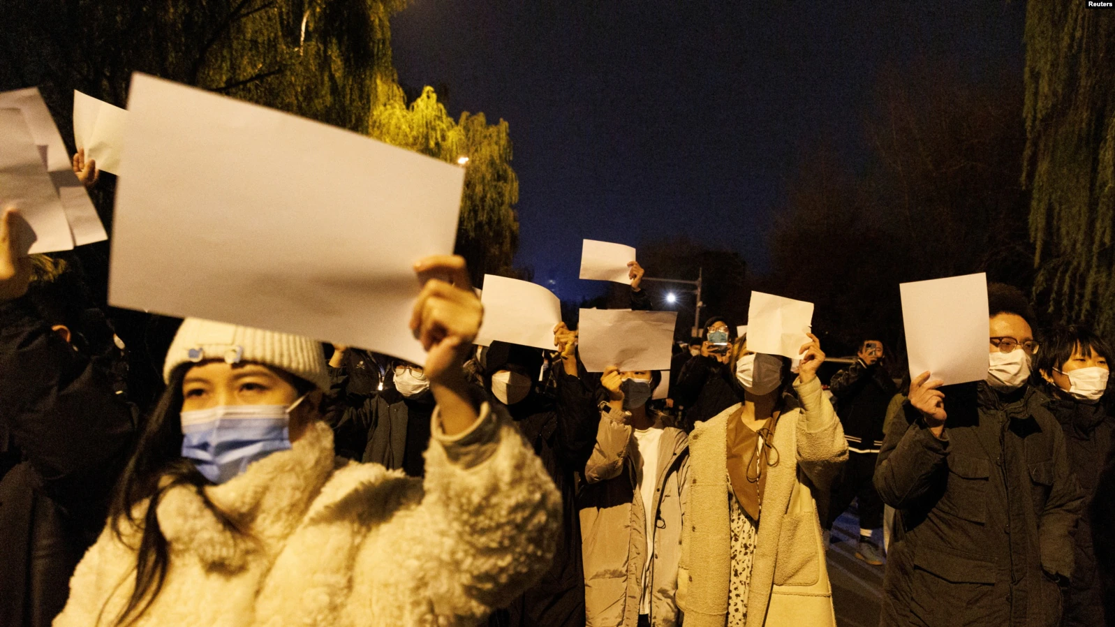 白纸运动 声震海外：海外声援中国国内抗议者视频集锦